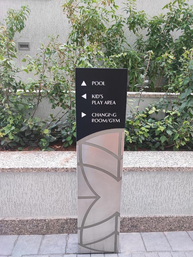 Beautiful 2 Bedroom Next To Business Bay - Sobha Creek Vista Dubai Exteriör bild