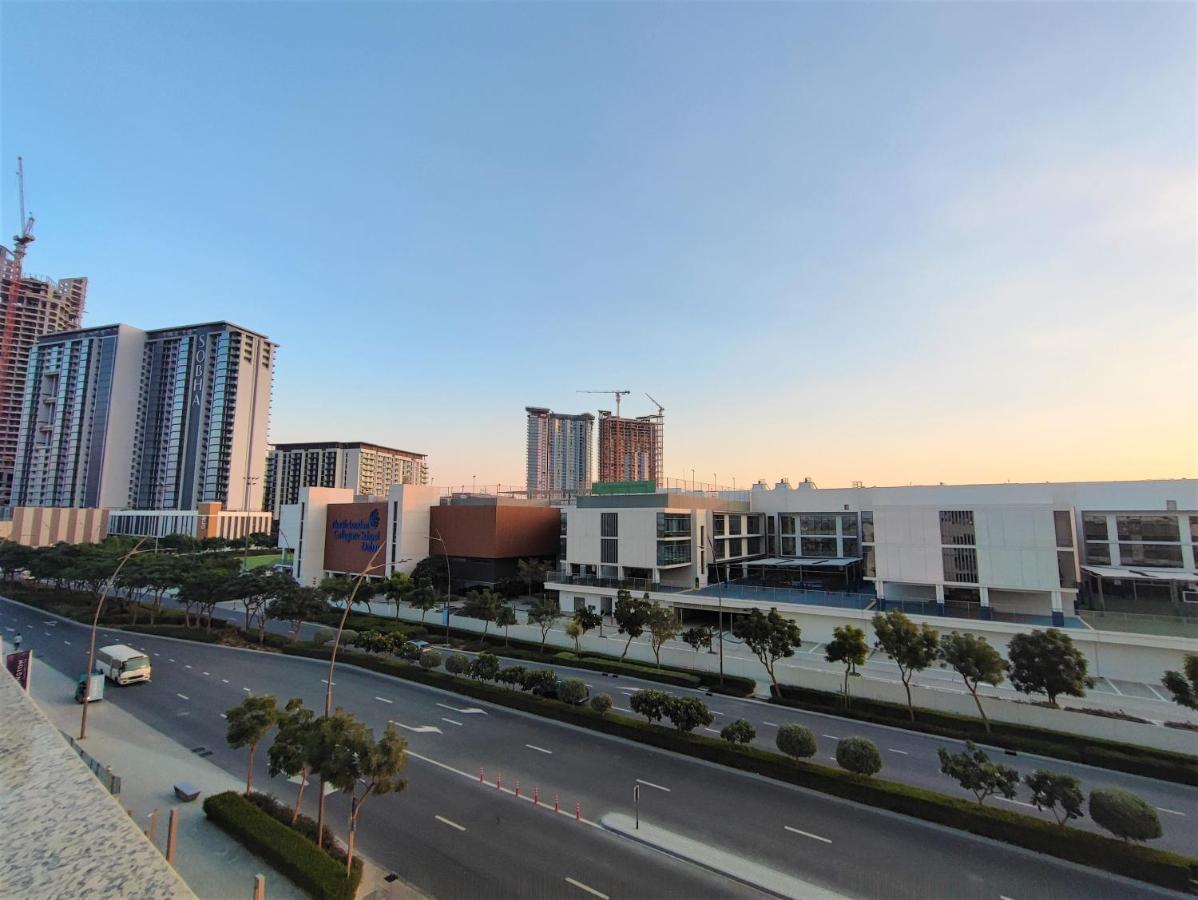 Beautiful 2 Bedroom Next To Business Bay - Sobha Creek Vista Dubai Exteriör bild