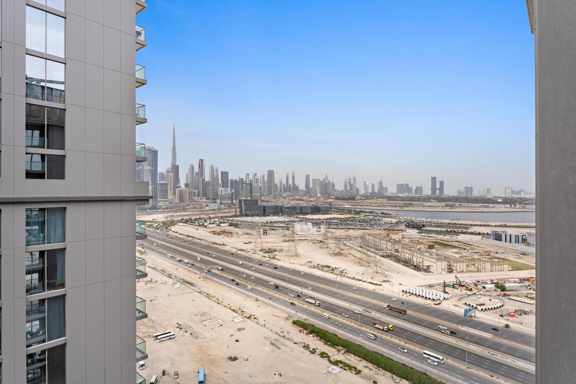 Beautiful 2 Bedroom Next To Business Bay - Sobha Creek Vista Dubai Exteriör bild