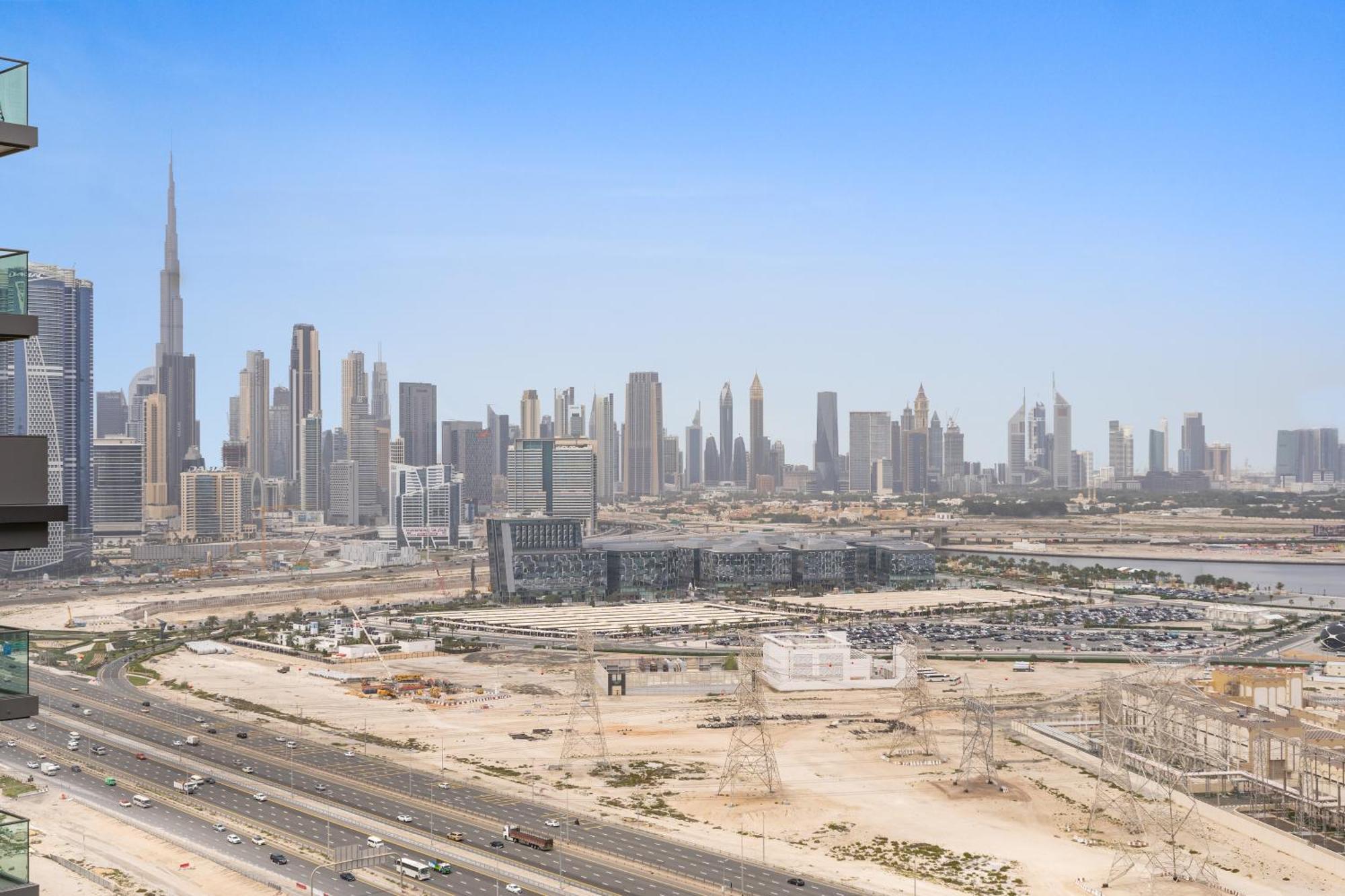 Beautiful 2 Bedroom Next To Business Bay - Sobha Creek Vista Dubai Exteriör bild