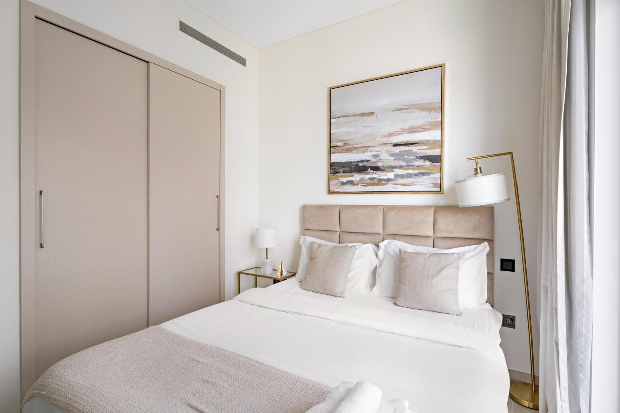 Beautiful 2 Bedroom Next To Business Bay - Sobha Creek Vista Dubai Exteriör bild