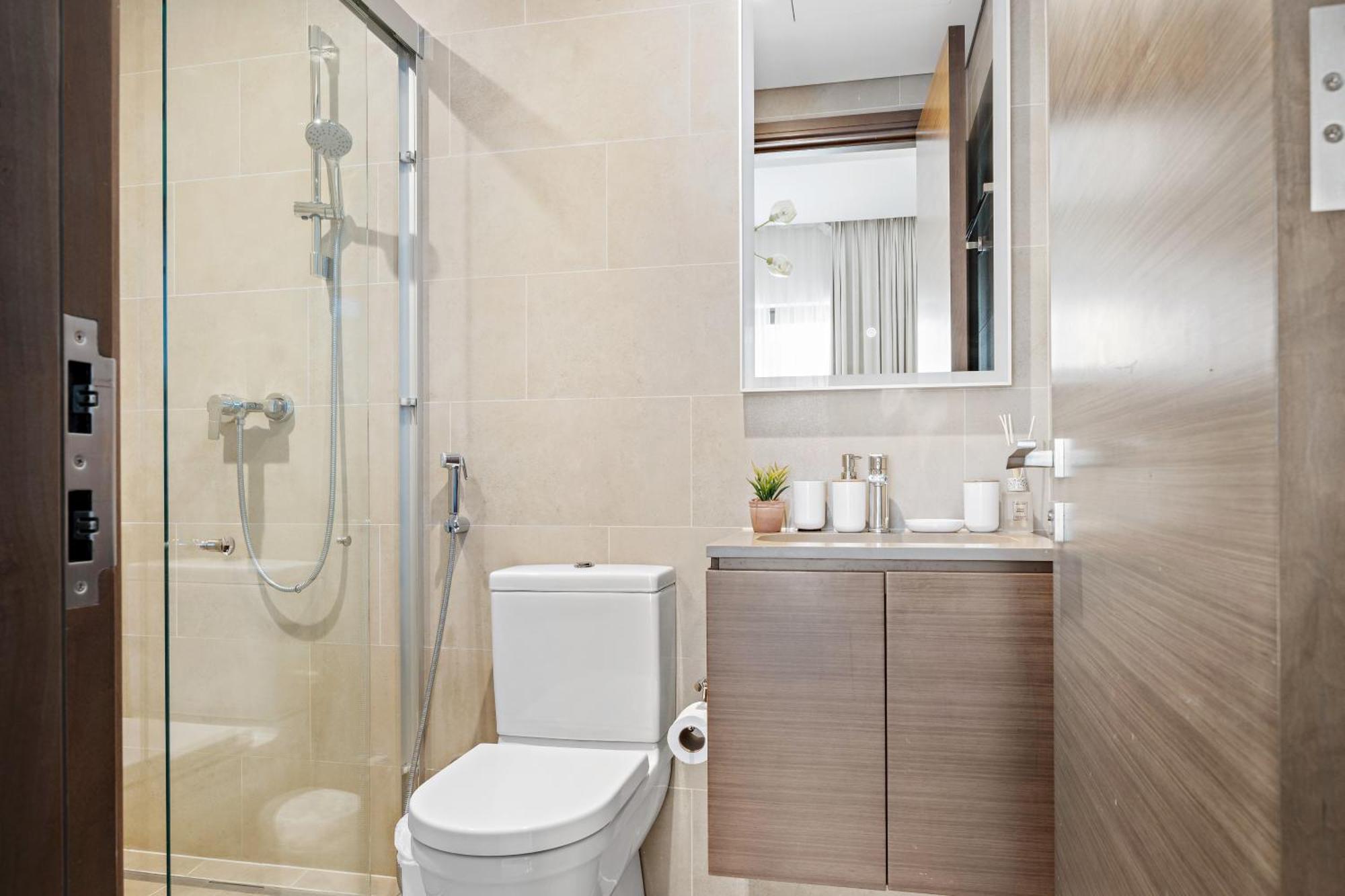 Beautiful 2 Bedroom Next To Business Bay - Sobha Creek Vista Dubai Exteriör bild